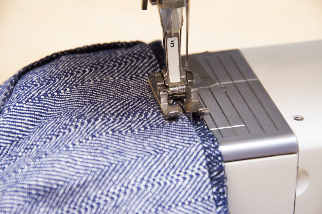 Shaping a flared hem with machine ease stitching The Last Stitch