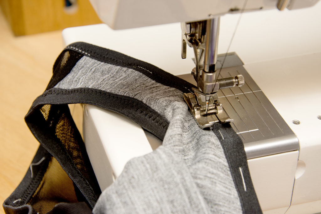 sewing a sports bra Lining a sportsbra with powermesh