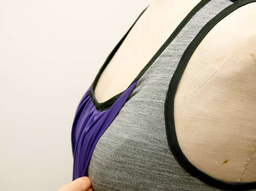 Lining a sportsbra with powermesh