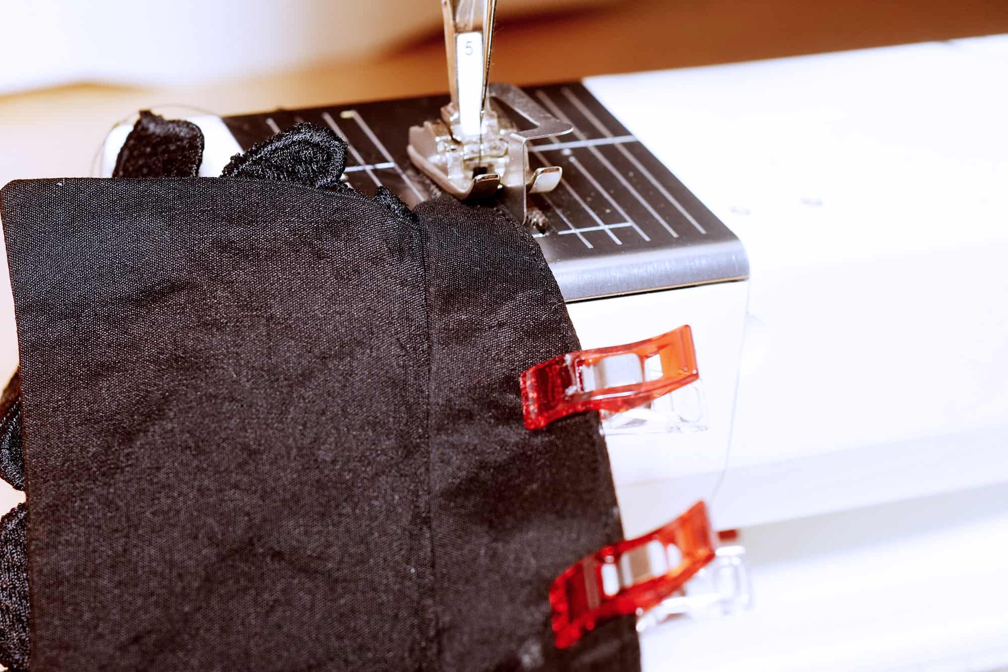 How to make a detachable lace collar The Last Stitch