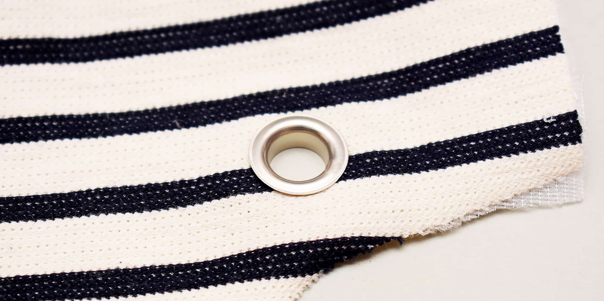 Attaching eyelets on knit fabrics The Last Stitch
