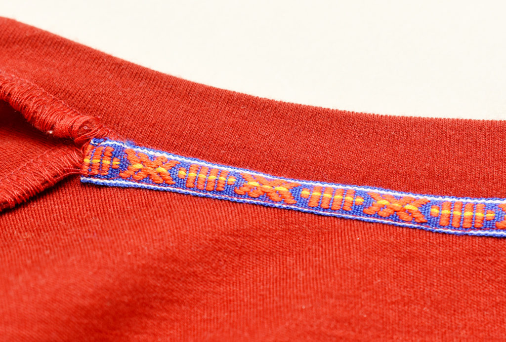 Twill tape neckline tutorial