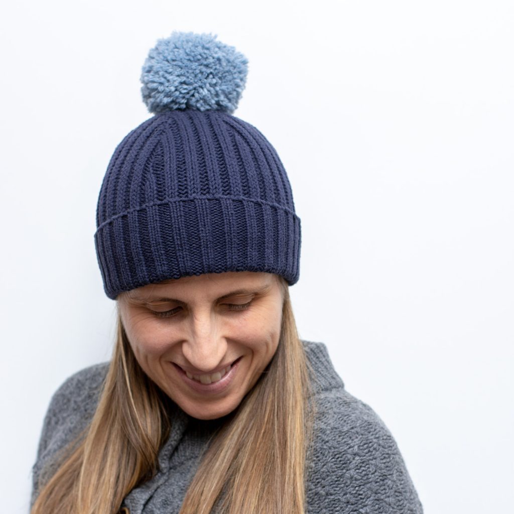 make a pompom for a hat make a pompom for a hat