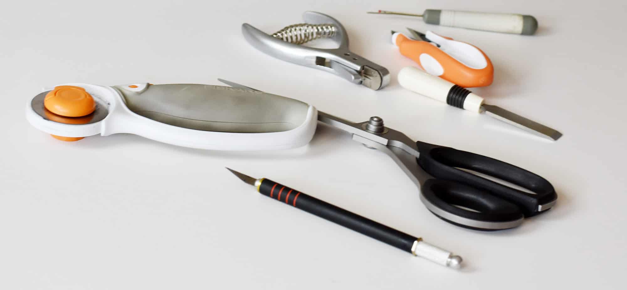 What are the Best Cutting Tools for Sewing The Last Stitch